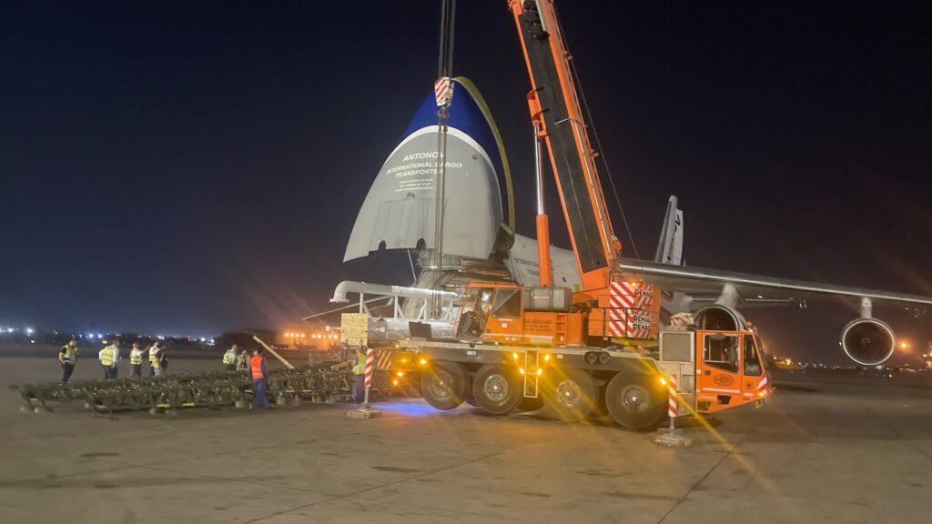 loading arm air freight